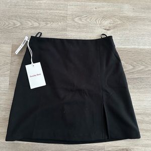 Aritzia Sunday Best Tatiana Skirt- NWT